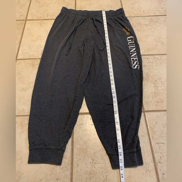 GUINNESS XL/EG Dark Gray Speckled Logo Cropped Jogger Sweatpants 2020 - Picture 6 of 6